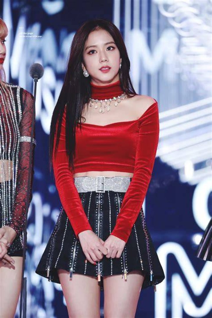 Why is Jisoo so popular?